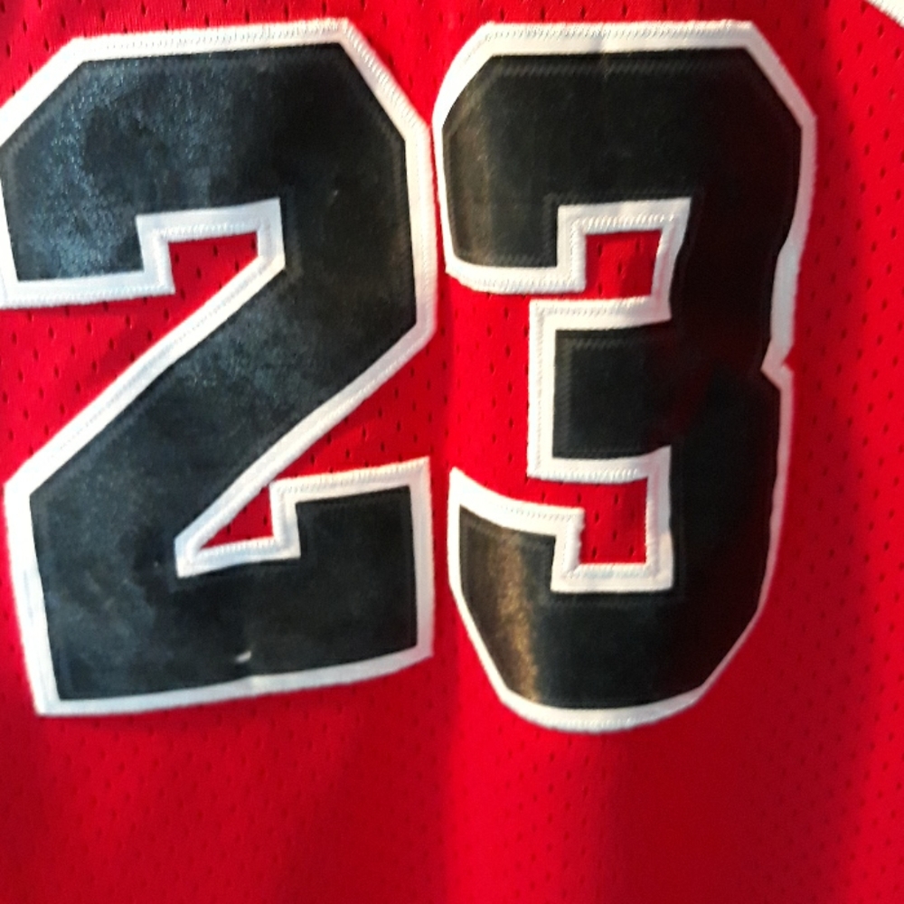 Nike Michael Jordan Jersey #23 - Picture 5 of 5
